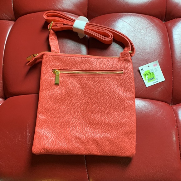 Jaclyn Smith collection - Picture 2 of 2